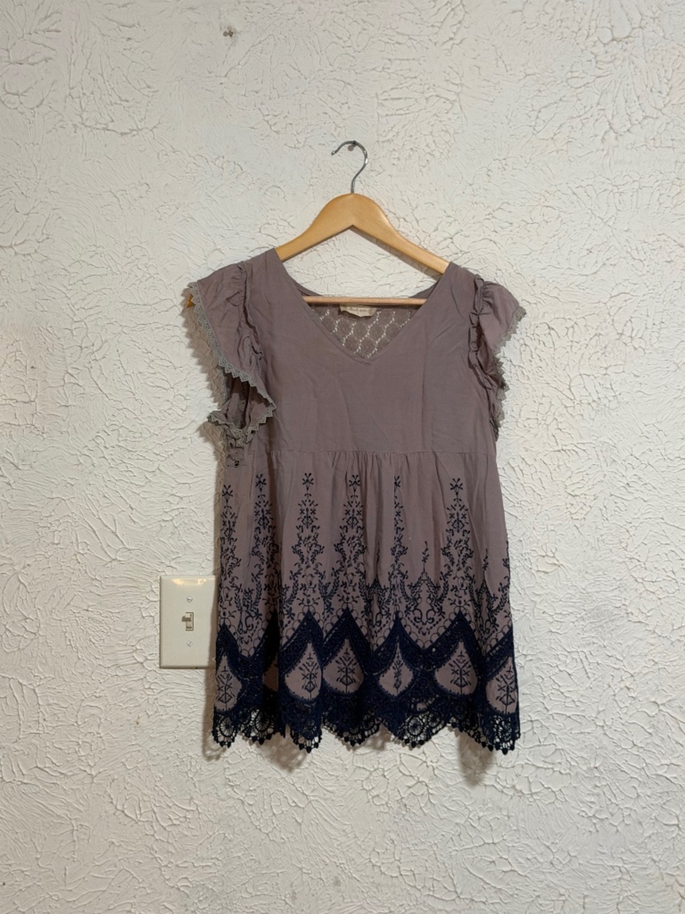 Altar'd State Women's Top Size Small Purple Navy Embroidered Lace Boho Blouse